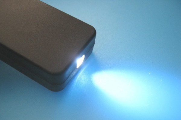 Bausatz - LED Taschenlampe mit Gehäuse - Ramser Elektrotechnik Webshop 2